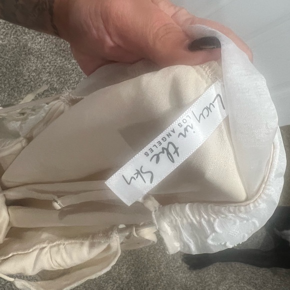 Lucky in the sky white dress with flowers - Picture 4 of 5